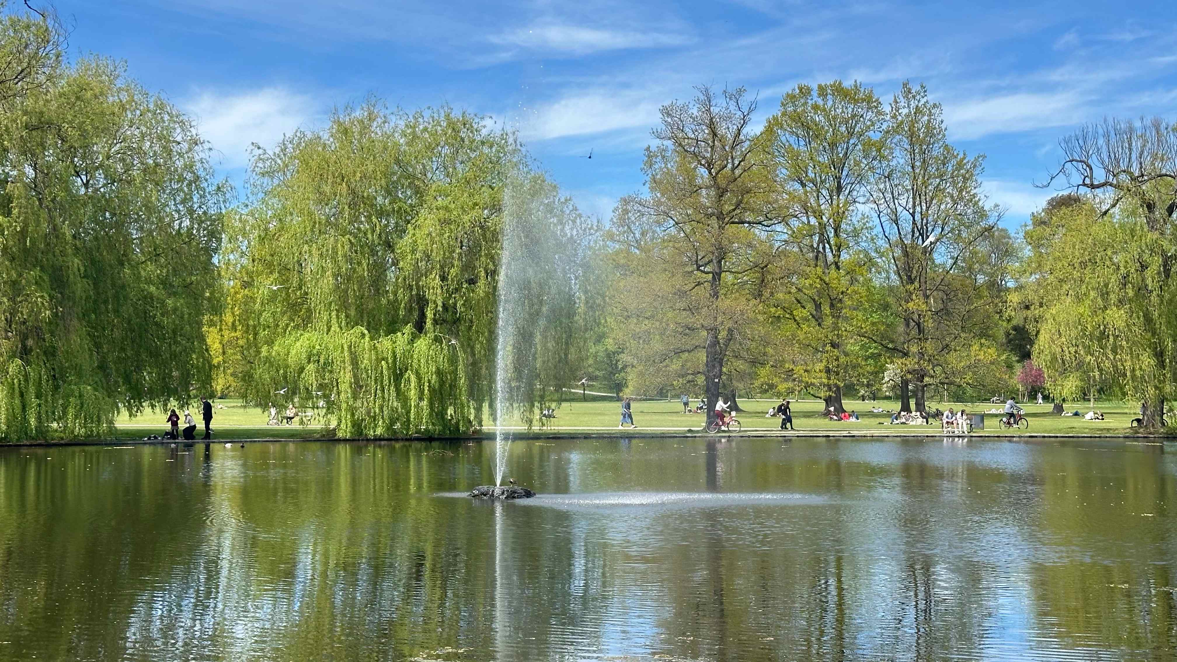 Afternoon by the Fountain